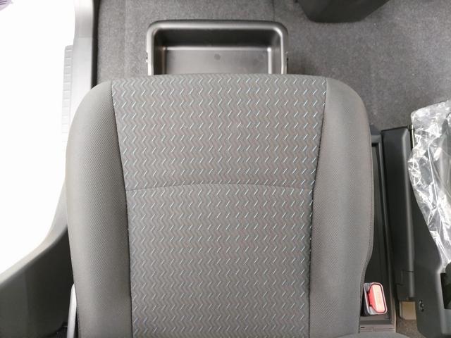 ルーミー カスタムG 登録済未使用車 ナビレディパッケージ(30枚目)