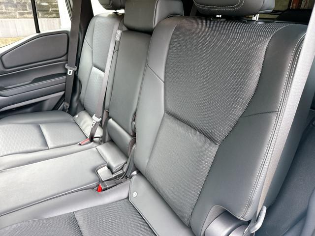 ランドクルーザー250 VX 2.7 VX モデリスタエアロ サンルーフ 12.3ディスプレイ TVキャンセラー 全周囲 デジタルインナーミラー パワーバックドア ETC2.0 ベンチレーション ステアリングヒーター ルーフレール(18枚目)