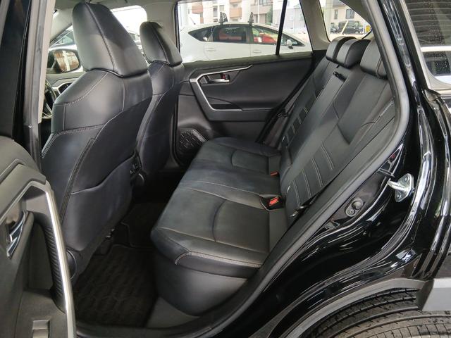 ＲＡＶ４ ハイブリッドＧ　４ＷＤ　ドライブレコーダー　ＥＴＣ　全周囲カメラ　クリアランスソナー　オートクルーズコントロール　レーンアシスト　パワーシート　衝突被害軽減システム　ナビ　ＴＶ　オートマチックハイビーム　オートライト（42枚目）