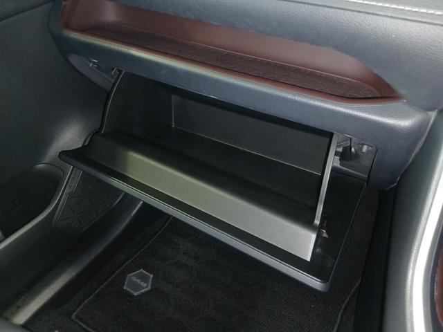 ＲＡＶ４ ハイブリッドＧ　４ＷＤ　ドライブレコーダー　ＥＴＣ　全周囲カメラ　クリアランスソナー　オートクルーズコントロール　レーンアシスト　パワーシート　衝突被害軽減システム　ナビ　ＴＶ　オートマチックハイビーム　オートライト（45枚目）