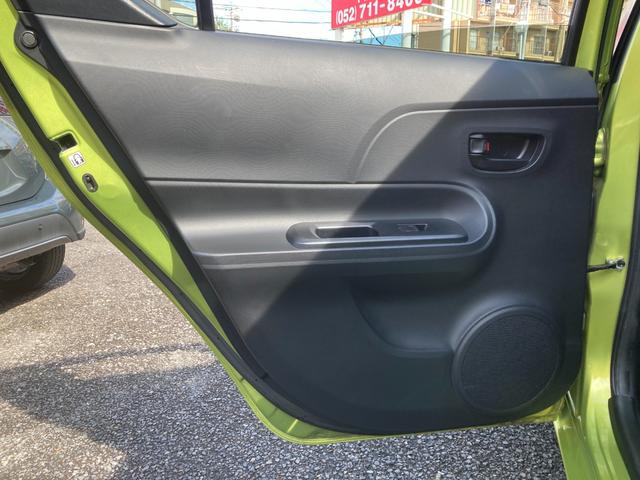 アクア S ETC バックカメラ ナビ TV オートライト スマートキー 電動格納ミラー CVT 衝突安全ボディ 記録簿 ABS ESC CD Bluetooth エアコン パワーステアリング パワーウィンドウ(31枚目)