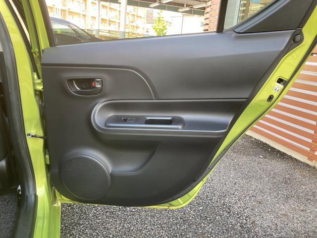 アクア S ETC バックカメラ ナビ TV オートライト スマートキー 電動格納ミラー CVT 衝突安全ボディ 記録簿 ABS ESC CD Bluetooth エアコン パワーステアリング パワーウィンドウ(34枚目)