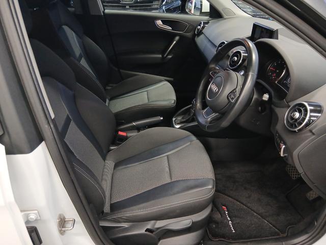 A1スポーツバック 1.0TFSIスポーツ コントラストルーフ ETC ナビ TV クリアランスソナー アルミホイール オートライト スマートキー AT 盗難防止システム 記録簿 ABS ESC CD エアコン パワーステアリング(28枚目)