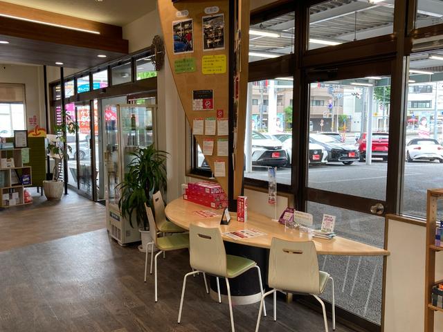 ２シリーズ ２１８ｉアクティブツアラー　ラグジュアリー　ドライブレコーダー　ＥＴＣ　クリアランスソナー　パークアシスト　衝突被害軽減システム　バックカメラ　ナビ　アルミホイール　オートライト　ＬＥＤヘッドランプ　ＡＴ　シートヒーター　スマートキー（66枚目）