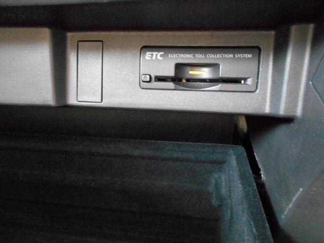 ハイブリッド HDDナビTV ビルトインETC バックカメラ(18枚目)