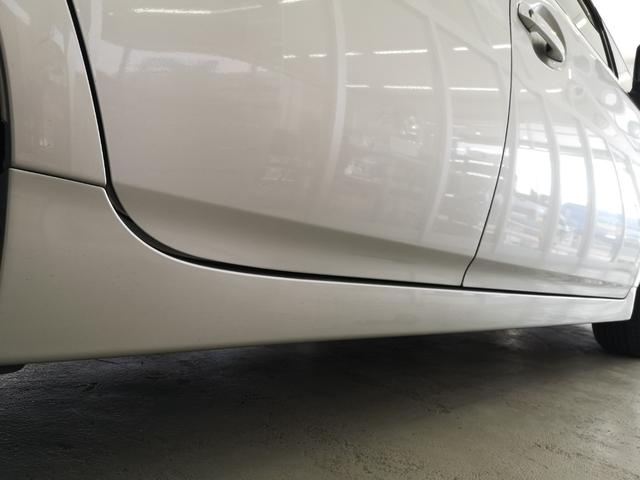 プリウス Ｓ　Ｂｌｕｅｔｏｏｔｈ対応社外ナビ／バックモニター／踏み間違い防止装置／コーナーセンサー／クルーズコントロール／ＨＩＤヘッドライト／オートライト／ＥＴＣ／１オーナー車両／禁煙車（46枚目）
