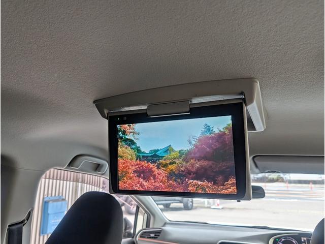 シエンタ ハイブリッド　ファンベースＧ　純正ナビ／バックモニター／１２．１型後席モニター／両側パワースライドドア／クルーズコントロール／ＬＥＤヘッドライト／オートライト／オートマチックハイビーム／衝突被害軽減システム／ＵＳＢ端子／ＥＴＣ（4枚目）