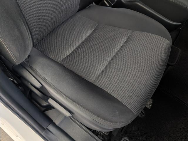 シエンタ ハイブリッド　ファンベースＧ　純正ナビ／バックモニター／１２．１型後席モニター／両側パワースライドドア／クルーズコントロール／ＬＥＤヘッドライト／オートライト／オートマチックハイビーム／衝突被害軽減システム／ＵＳＢ端子／ＥＴＣ（34枚目）