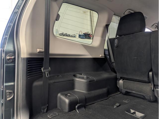 パジェロ ロング　エクシード　４ＷＤ／１オーナー／同色ペイント／社外ナビ／ＥＴＣ／オートクルーズコントロール／オートライト／社外アルミ／ＨＩＤヘッドライト／キーレスエントリー／シートヒーター／７人乗り（39枚目）