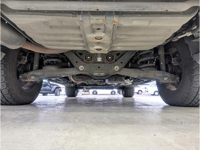 パジェロ ロング　エクシード　４ＷＤ／１オーナー／同色ペイント／社外ナビ／ＥＴＣ／オートクルーズコントロール／オートライト／社外アルミ／ＨＩＤヘッドライト／キーレスエントリー／シートヒーター／７人乗り（55枚目）