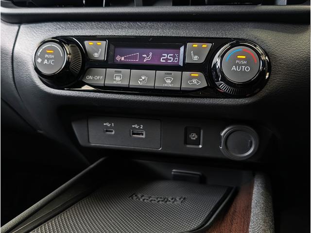 NISSAN AURA G FOUR LEATHER EDITION