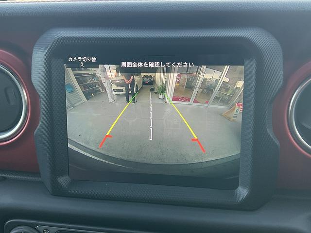 ジープ・ラングラーアンリミテッド ルビコン　スカイワンタッチパワートップ　ワンオーナー　４ＷＤ　オートクルーズコントロール　衝突被害軽減システム　ＬＥＤヘッドランプ　アルミホイール　スマートキー　ＡＴ　盗難防止システム　Ｂｌｕｅｔｏｏｔｈ　ＡＢＳ　ＥＳＣ（27枚目）