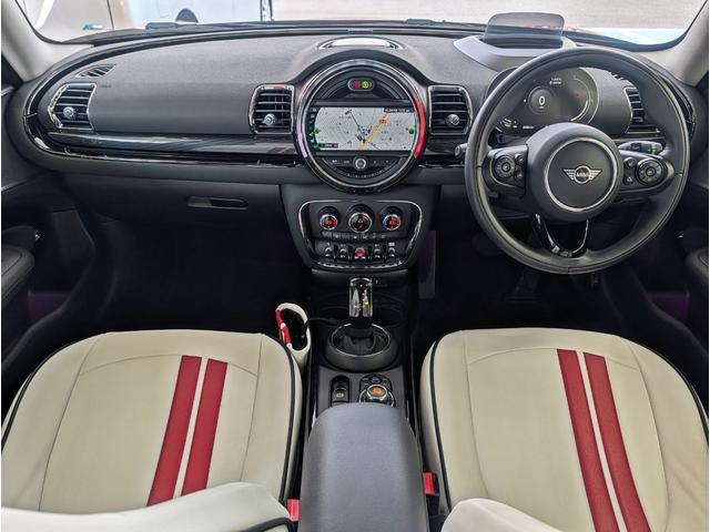 ＭＩＮＩ クーパーＤ　クラブマン　サンルーフ／ペッパーＰＫＧ／デジタルＰＫＧ／ＬＥＤヘッドライト／Ｆ・Ｒパークディスタンス／ＡＣＣ／ヘッドアップディスプレイ／純正ナビ／バックモニター／ユニオンジャックテール／ＥＴＣ／１オーナー／禁煙車（2枚目）