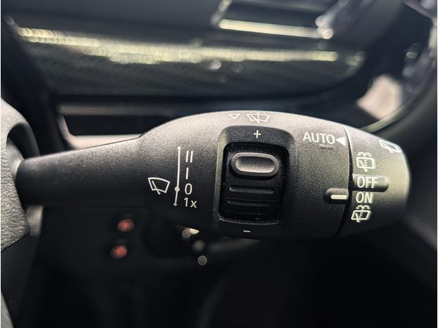 ＭＩＮＩ クーパーＤ　クラブマン　サンルーフ／ペッパーＰＫＧ／デジタルＰＫＧ／ＬＥＤヘッドライト／Ｆ・Ｒパークディスタンス／ＡＣＣ／ヘッドアップディスプレイ／純正ナビ／バックモニター／ユニオンジャックテール／ＥＴＣ／１オーナー／禁煙車（14枚目）