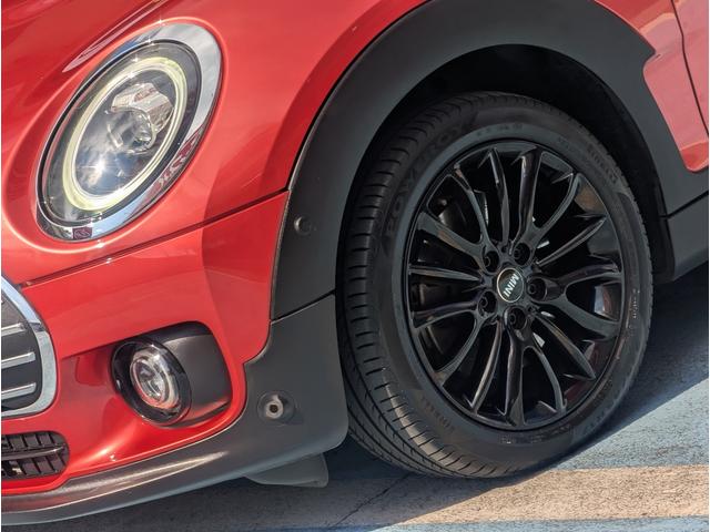 ＭＩＮＩ クーパーＤ　クラブマン　サンルーフ／ペッパーＰＫＧ／デジタルＰＫＧ／ＬＥＤヘッドライト／Ｆ・Ｒパークディスタンス／ＡＣＣ／ヘッドアップディスプレイ／純正ナビ／バックモニター／ユニオンジャックテール／ＥＴＣ／１オーナー／禁煙車（27枚目）