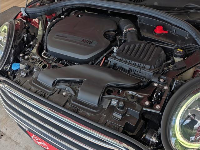 ＭＩＮＩ クーパーＤ　クラブマン　サンルーフ／ペッパーＰＫＧ／デジタルＰＫＧ／ＬＥＤヘッドライト／Ｆ・Ｒパークディスタンス／ＡＣＣ／ヘッドアップディスプレイ／純正ナビ／バックモニター／ユニオンジャックテール／ＥＴＣ／１オーナー／禁煙車（53枚目）