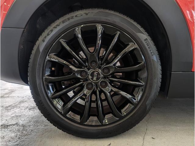 ＭＩＮＩ クーパーＤ　クラブマン　サンルーフ／ペッパーＰＫＧ／デジタルＰＫＧ／ＬＥＤヘッドライト／Ｆ・Ｒパークディスタンス／ＡＣＣ／ヘッドアップディスプレイ／純正ナビ／バックモニター／ユニオンジャックテール／ＥＴＣ／１オーナー／禁煙車（56枚目）