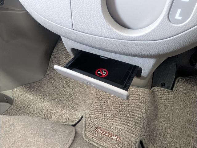 ガラスコーティングなどのボディコーティングやナビなどのカー用品の取付、希望ナンバー申請などお客様のご希望に沿って様々なサービスをご用意しております。