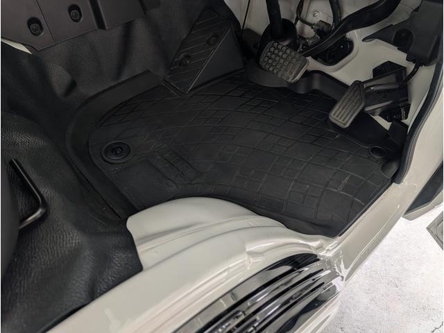 ハイゼットトラック ジャンボエクストラ　４ＷＤ／ＣＶＴ／純正９型ディスプレイオーディオ／レザー調シートカバー／ナビ連動ドラレコ／Ｂｌｕｅｔｏｏｔｈ／バックカメラ／スマートアシスト／コーナーセンサ／ＬＥＤヘッド・フォグ／禁煙／ＵＳＢ／ＨＤＭＩ（36枚目）