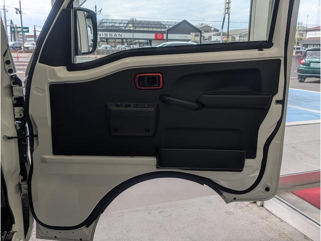 ハイゼットトラック ジャンボエクストラ　４ＷＤ／ＣＶＴ／純正９型ディスプレイオーディオ／レザー調シートカバー／ナビ連動ドラレコ／Ｂｌｕｅｔｏｏｔｈ／バックカメラ／スマートアシスト／コーナーセンサ／ＬＥＤヘッド・フォグ／禁煙／ＵＳＢ／ＨＤＭＩ（42枚目）