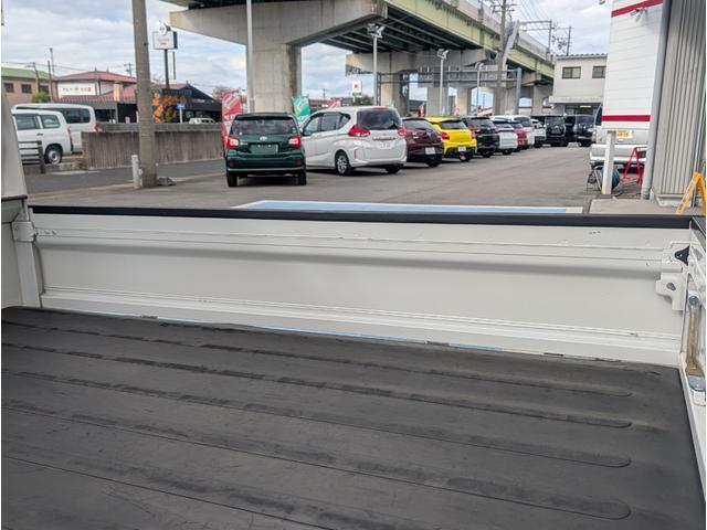 ハイゼットトラック ジャンボエクストラ　４ＷＤ／ＣＶＴ／純正９型ディスプレイオーディオ／レザー調シートカバー／ナビ連動ドラレコ／Ｂｌｕｅｔｏｏｔｈ／バックカメラ／スマートアシスト／コーナーセンサ／ＬＥＤヘッド・フォグ／禁煙／ＵＳＢ／ＨＤＭＩ（49枚目）