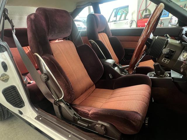 セリカＸＸ ＧＴ　自社買取車／同色全塗装済み／フルセグナビ／２０２２年製タイヤ／バックカメラ／ナルディステアリング／レーダー付きミラー／水温計／ＥＴＣ／各純正部品積み込み（18枚目）