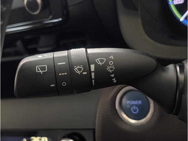 ヤリスクロス ハイブリッドＺ　純正ナビ／全方位モニター／追従レーダークルーズ／ブラインドスポットモニター／運転席パワーシート／前席シートヒーター／ハンドルヒーター／ハーフレザーシート／ＬＥＤヘッドライト／ＥＴＣ／１オーナー／禁煙車（14枚目）