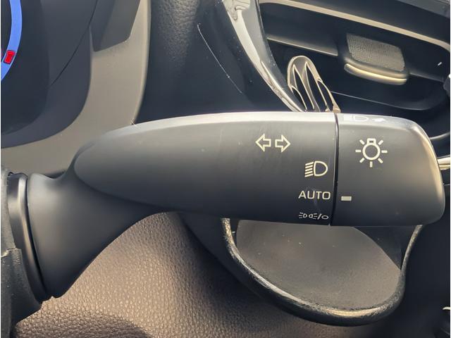 ヤリスクロス ハイブリッドＺ　純正ナビ／全方位モニター／追従レーダークルーズ／ブラインドスポットモニター／運転席パワーシート／前席シートヒーター／ハンドルヒーター／ハーフレザーシート／ＬＥＤヘッドライト／ＥＴＣ／１オーナー／禁煙車（15枚目）