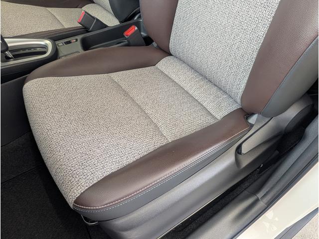 ヤリスクロス ハイブリッドＺ　純正ナビ／全方位モニター／追従レーダークルーズ／ブラインドスポットモニター／運転席パワーシート／前席シートヒーター／ハンドルヒーター／ハーフレザーシート／ＬＥＤヘッドライト／ＥＴＣ／１オーナー／禁煙車（34枚目）