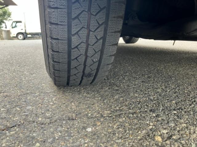 ハイエースバン 4WD 1トン 中温冷凍バン(25枚目)