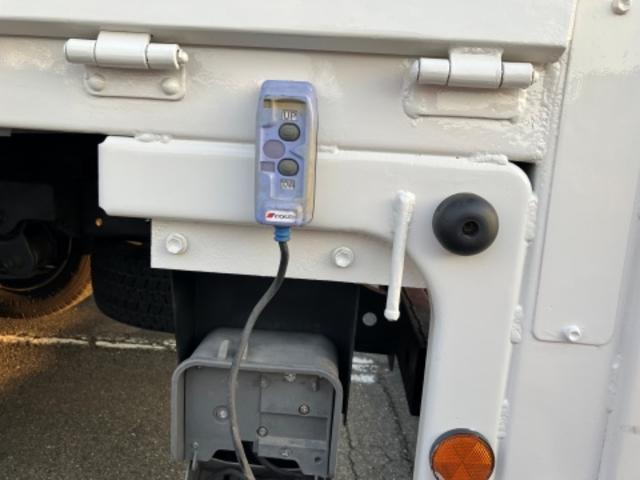 デュトロ 2トン ワイドロング 垂直パワーゲート(12枚目)