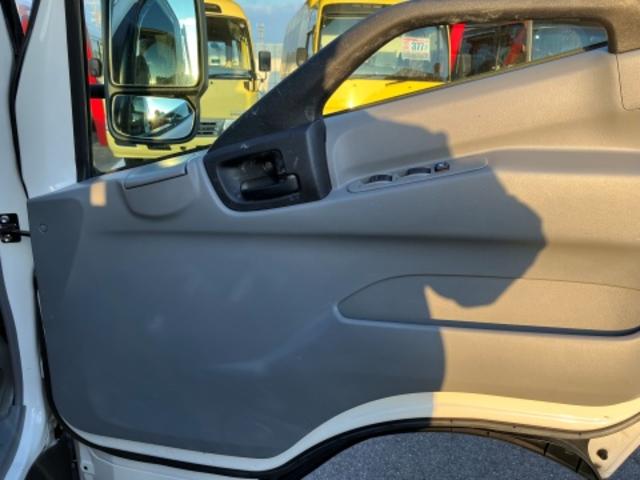 デュトロ 2トン ワイドロング 垂直パワーゲート(48枚目)