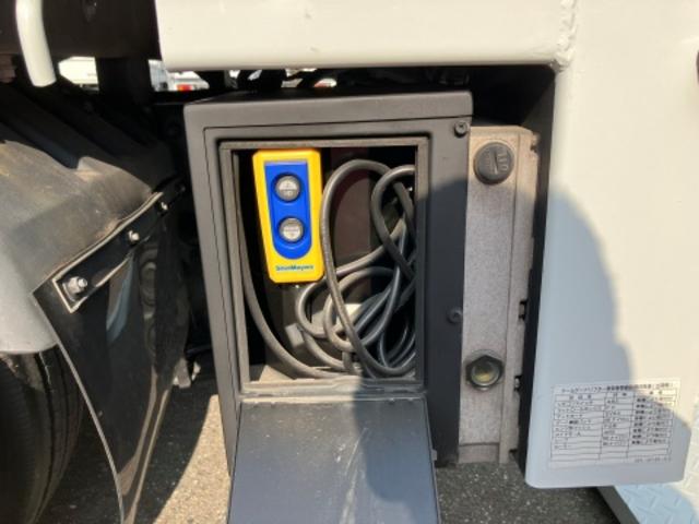 キャンター 2トン 垂直パワーゲート(10枚目)