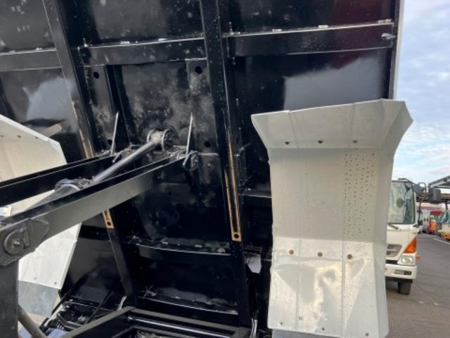 フォワード 　３．３トン　土砂禁ダンプ（15枚目）