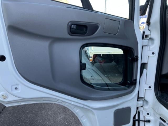 コンドル 3.8トン ベッド付き(49枚目)