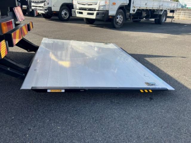 キャンター 3.4トン 4段クレーン ラジコン PG(21枚目)