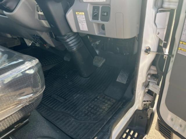 キャンター 3.4トン 4段クレーン ラジコン PG(54枚目)