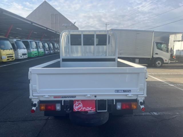デュトロ Wキャブ 2トン(5枚目)