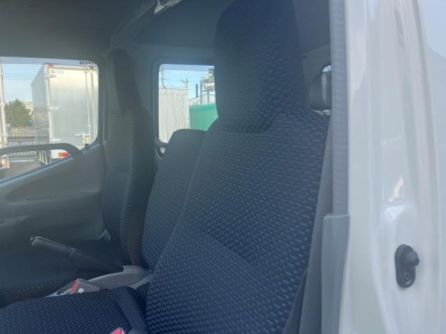 デュトロ Wキャブ 2トン(44枚目)