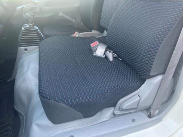 デュトロ Wキャブ 2トン(45枚目)