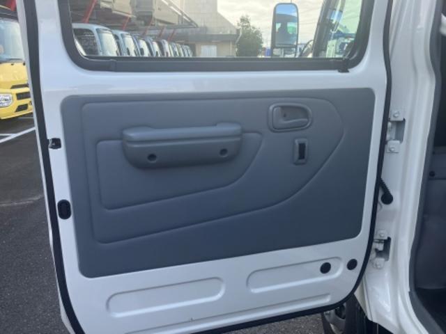 デュトロ Wキャブ 2トン(50枚目)