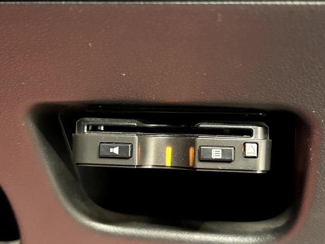 ムーヴ カスタム　ＲＳ　ハイパーリミテッドＳＡＩＩＩ　カスタム　ＲＳ　ハイパーＳＡＩＩＩ・ターボ・スマートアシスト・車検令和９根９月・全方位モニター・ナビ・ＴＶ・Ｂｌｕｅｔｏｏｔｈ・スマートキー・ステアリングスイッチ・オートエアコン・オートライト・（30枚目）