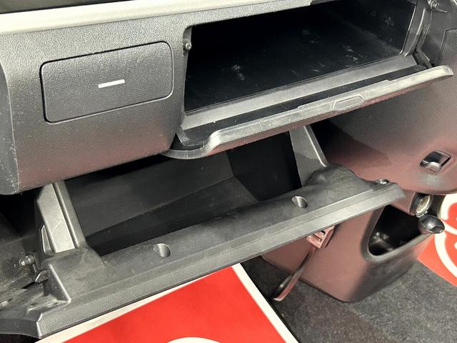 ムーヴ カスタム　ＲＳ　ハイパーリミテッドＳＡＩＩＩ　カスタム　ＲＳ　ハイパーＳＡＩＩＩ・ターボ・スマートアシスト・車検令和９根９月・全方位モニター・ナビ・ＴＶ・Ｂｌｕｅｔｏｏｔｈ・スマートキー・ステアリングスイッチ・オートエアコン・オートライト・（37枚目）