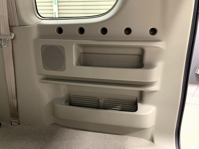 エブリイワゴン ＰＺターボスペシャル　ディスプレイオーディオ・バックアイカメラ・ハイルーフ・届出済未使用車・デュアルカメラブレーキ・電動オートステップ・両側パワースライドドア・運転席シートヒーター・スマートキー２個・純正１４インチＡＷ（33枚目）