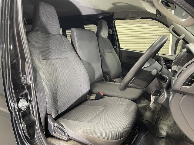 ハイエースバン (14枚目)