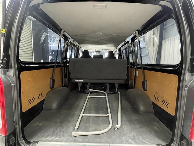 ハイエースバン (18枚目)
