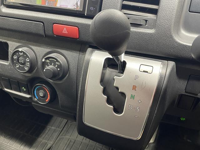 ハイエースバン (20枚目)