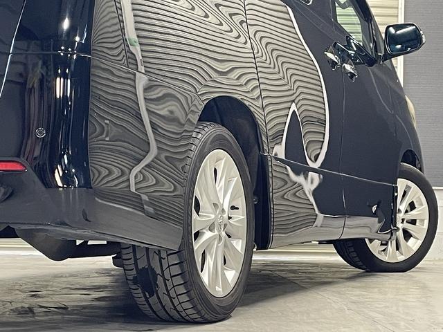 アルファード ２４０Ｓ　ドライブレコーダー　ＥＴＣ　バックカメラ　ＴＶ　クリアランスソナー　両側電動スライドドア　ＨＩＤ　スマートキー　後席モニター　３列シート　ＣＶＴ　アルミホイール　ミュージックプレイヤー接続可（11枚目）