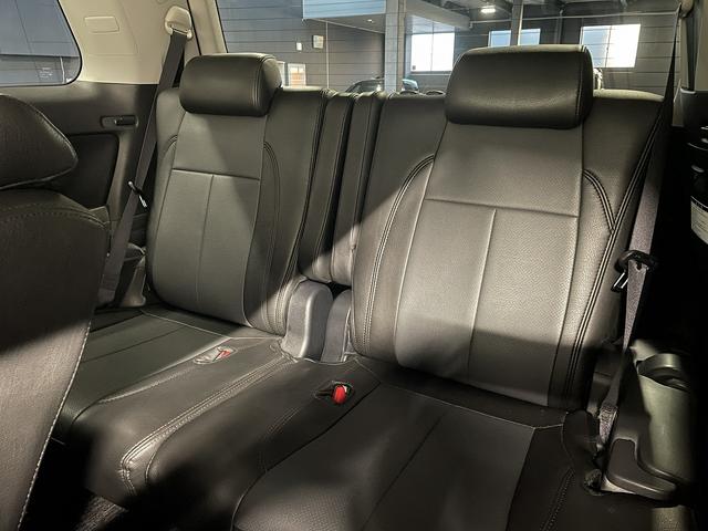 アルファード ２４０Ｓ　ドライブレコーダー　ＥＴＣ　バックカメラ　ＴＶ　クリアランスソナー　両側電動スライドドア　ＨＩＤ　スマートキー　後席モニター　３列シート　ＣＶＴ　アルミホイール　ミュージックプレイヤー接続可（19枚目）