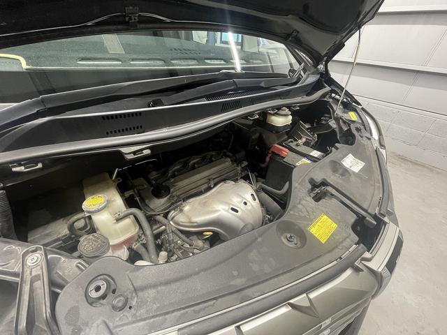 アルファード ２４０Ｓ　ドライブレコーダー　ＥＴＣ　バックカメラ　ＴＶ　クリアランスソナー　両側電動スライドドア　ＨＩＤ　スマートキー　後席モニター　３列シート　ＣＶＴ　アルミホイール　ミュージックプレイヤー接続可（42枚目）